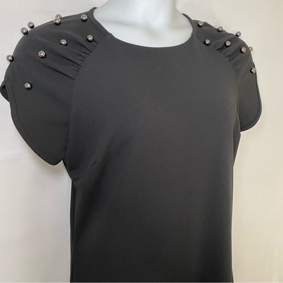 Betsey Johnson Black Crepe Dress w/ Pearl Shoulder‎ Detail Size 8 Cocktail Party - Picture 4 of 10